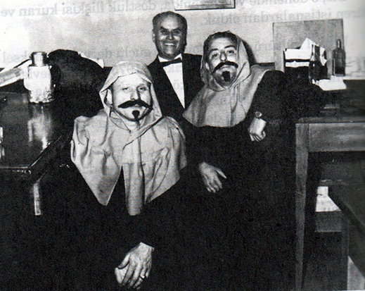 Demirhan Altuğ, Agop Topuz ve Asım Kozol İle Bir Maskeli Balo Temsilinden Sonra (1960'lı Yıllar)
