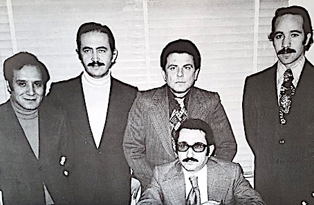 Soldan: Abdi Tural, Mustafa Hisarlı, Hamdi Özbay, Mehmet Özbek, Yücel Paşmakçı (Oturan)